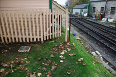 2015-11-02 Setting up the memorial to Ringwood on the SR. (10)93