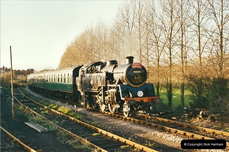 2002-12-01 Driving the DMU on Santa Specials.  (22)216