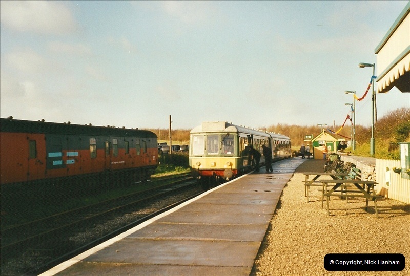2002-12-01 Driving the DMU on Santa Specials.  (6)200